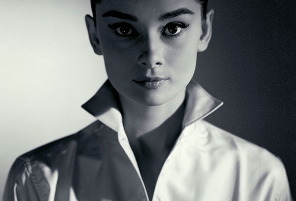 Audrey_Hepburn-resized