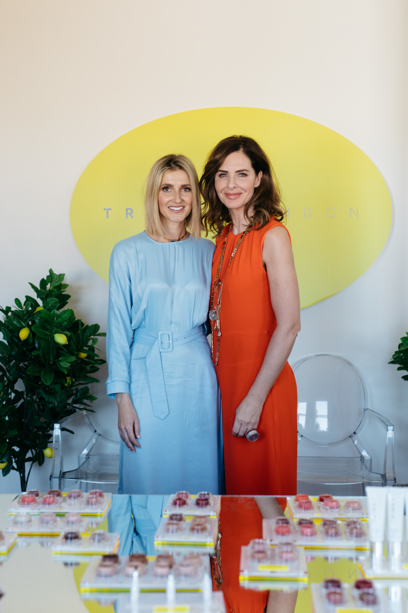 VIDEO: Beauty and Fashion Expert Trinny Woodall On How To Truly